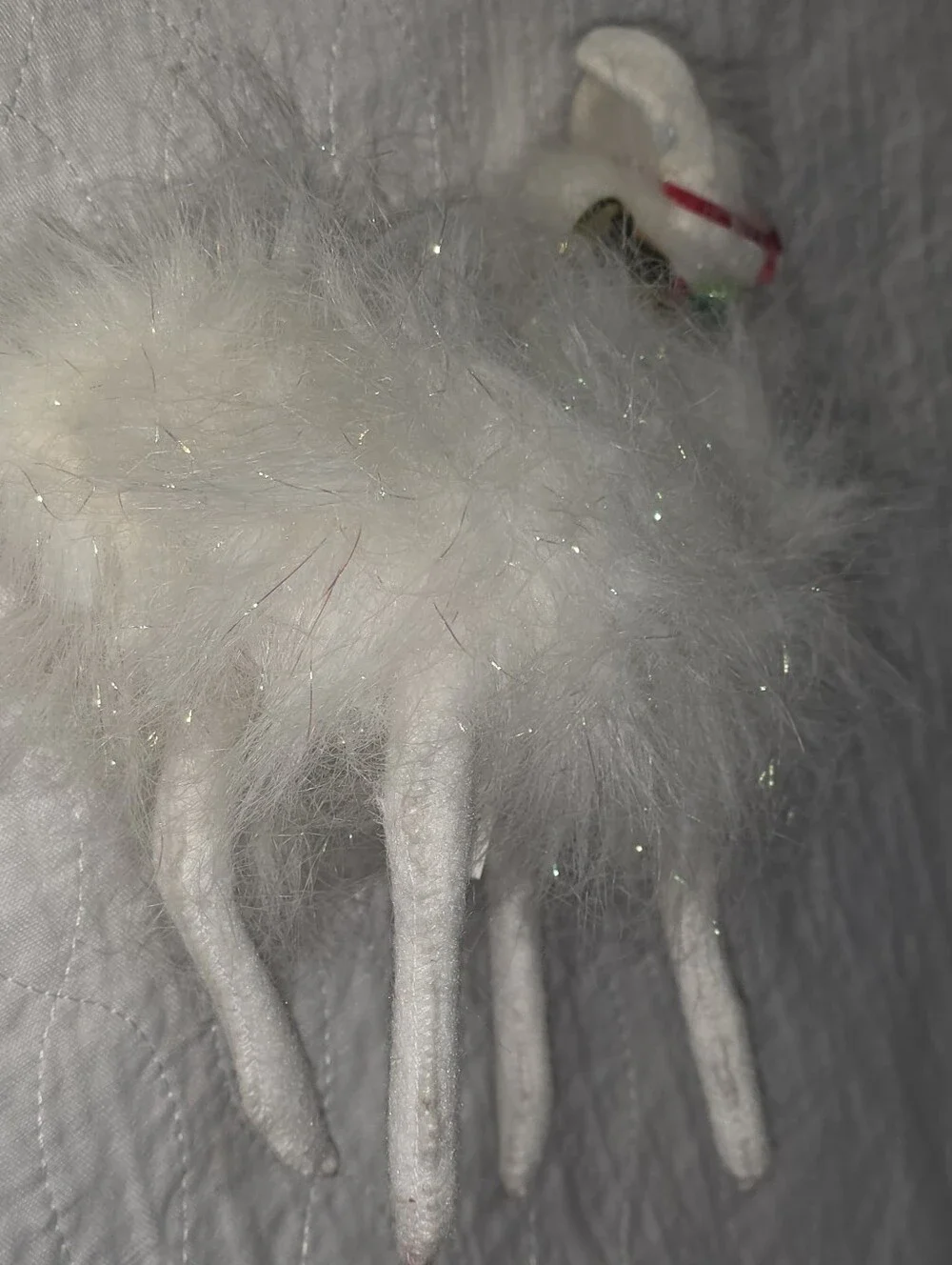 Barbie White Iridescent Feather Trim